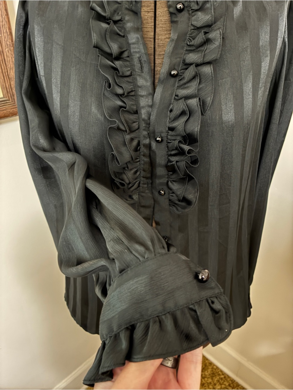 Vintage La Blouse Black Ruffled Button-Up - Picture 4 of 12